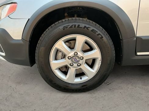 Used 2010 Volvo XC70 3.2 AWD/4WD image 9