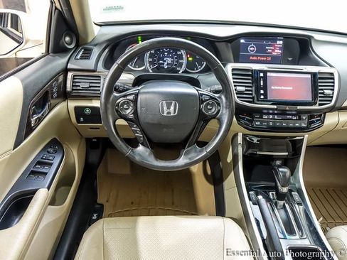 Used 2017 Honda Accord EX-L image 3