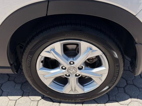 Used 2025 Honda HR-V LX image 17
