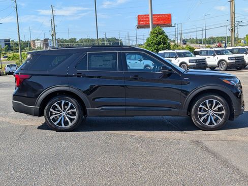 New 2026 Ford Explorer ST-Line RWD image 7