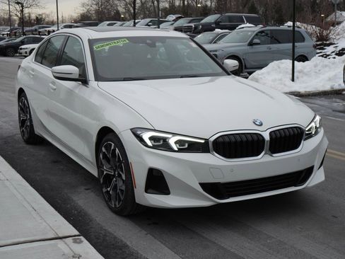 New 2025 BMW 330i xDrive 330i xDrive w/ Convenience Package image 12