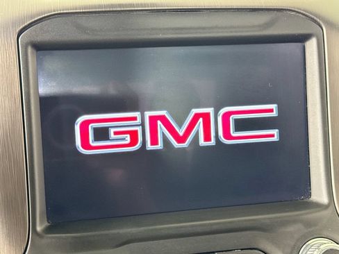 Used 2021 GMC Sierra 2500 AT4 w/ AT4 Premium Plus Package AWD/4WD image 37