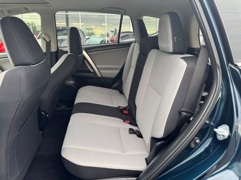 Used 2018 Toyota RAV4 XLE image 10