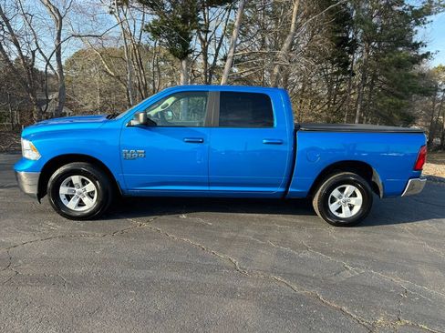 Used 2021 RAM 1500 Classic SLT image 2