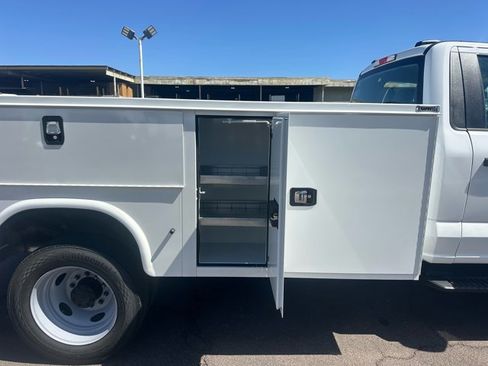 New 2024 Ford F450 XL w/ XL Chrome Package image 8