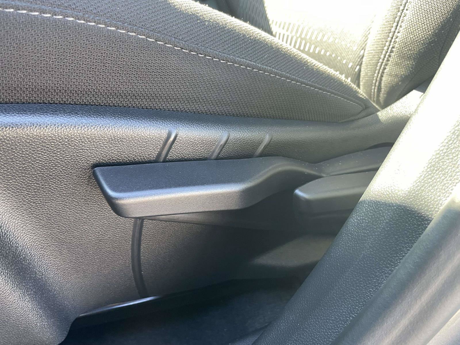 Used 2026 Chevrolet Equinox LT FWD image 15