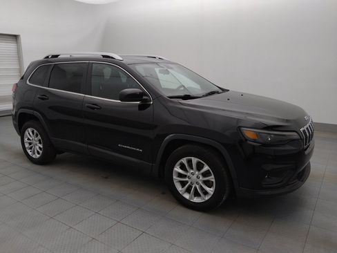 Used 2019 Jeep Cherokee Latitude w/ Popular Appearance Group image 11