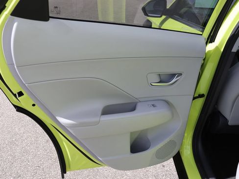 Used 2024 Hyundai Kona Limited FWD image 14