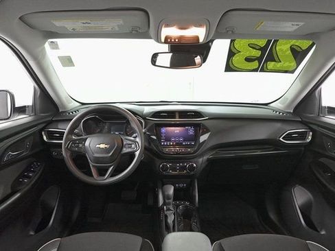Used 2023 Chevrolet TrailBlazer LT w/ Convenience Package image 7