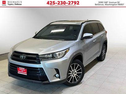 Used 2018 Toyota Highlander SE