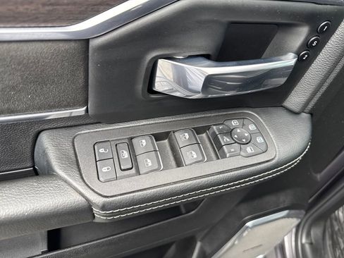 Certified 2025 RAM 3500 Laramie AWD/4WD image 15