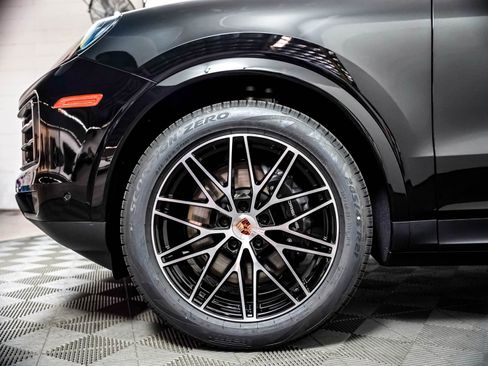 New 2026 Porsche Cayenne AWD/4WD image 14