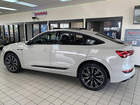 Used 2021 Audi e-tron Premium w/ Black Optic Package AWD/4WD image 7