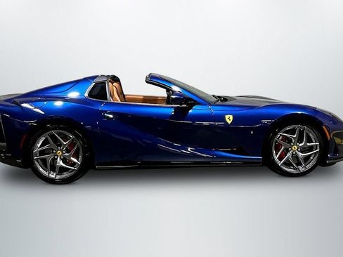 Used 2022 Ferrari 812 GTS RWD image 4