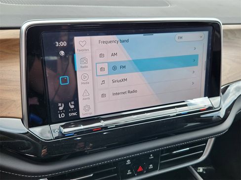 New 2025 Volkswagen Atlas SE image 10