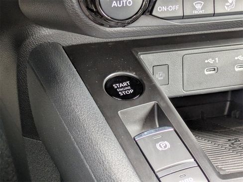 New 2026 Nissan Kicks SV w/ SV Premium Package image 27