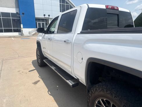 Used 2018 GMC Sierra 1500 SLT AWD/4WD image 11