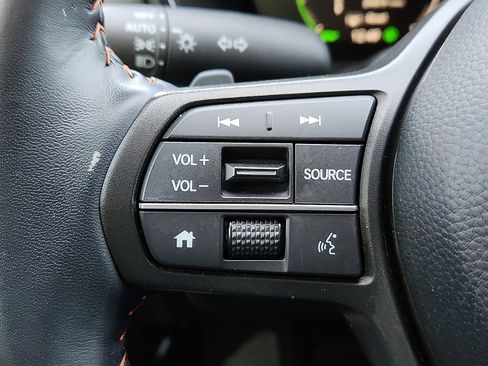 Used 2025 Honda CR-V Sport image 15