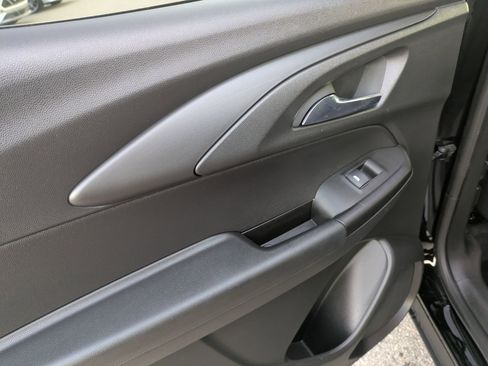 Used 2022 Chevrolet TrailBlazer RS image 25