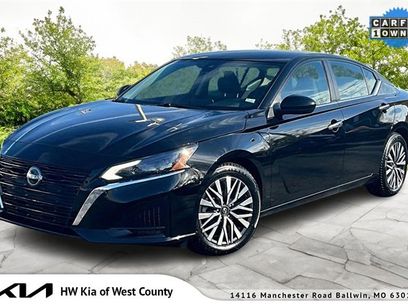 Used 2023 Nissan Altima 2.5 SV