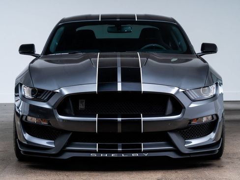 Used 2017 Ford Mustang Shelby GT350 w/ Electronics Package RWD image 2