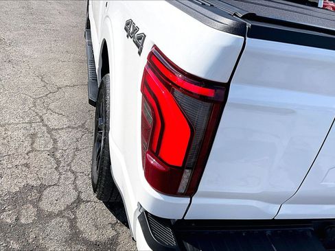 Used 2025 Ford F150 Lariat w/ Equipment Group 502A High image 31