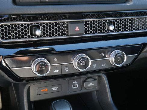 Used 2023 Honda Civic Sport image 23