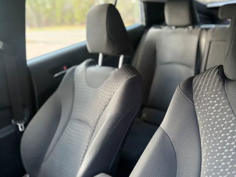 Used 2018 Toyota Prius Three image 50