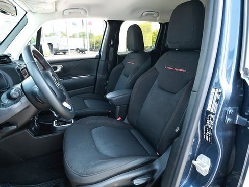 Certified 2023 Jeep Renegade Trailhawk AWD/4WD image 23