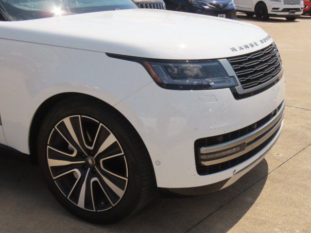 Used 2024 Land Rover Range Rover SE AWD/4WD image 5