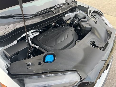 New 2026 Honda Ridgeline Black Edition image 10