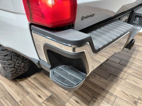 Used 2019 Ford F350 XLT w/ XLT Premium Package image 21