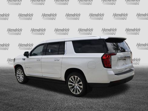 Used 2023 GMC Yukon XL Denali AWD/4WD image 7