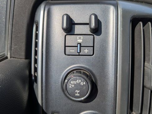 Used 2017 Chevrolet Silverado 1500 LT w/ Redline Edition image 26