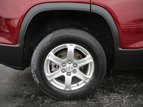 Used 2018 GMC Acadia SLE w/ LPO, Floor Liner Package image 21