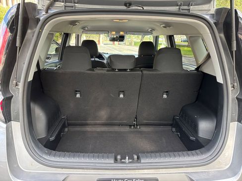 Used 2025 Kia Soul LX w/ LX Technology Package FWD image 26