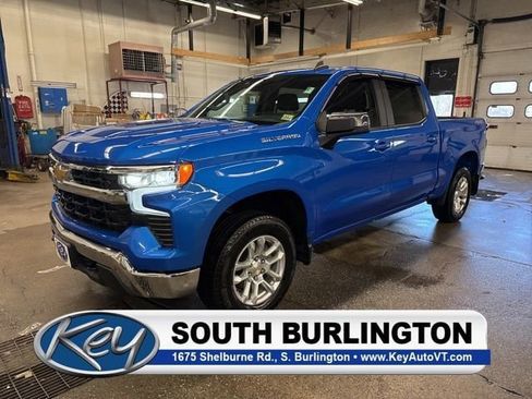 Used 2025 Chevrolet Silverado 1500 LT AWD/4WD image 1