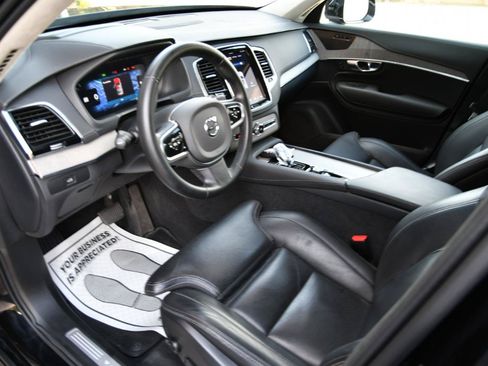 Used 2025 Volvo XC90 B6 Ultra w/ Lounge Package AWD/4WD image 29