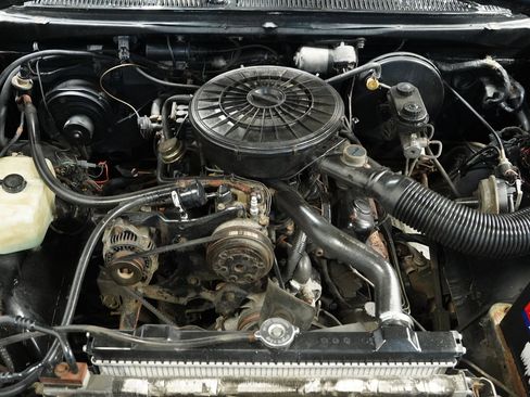 Used 1988 Dodge Ramcharger 2WD image 3