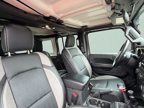 Used 2021 Jeep Wrangler Unlimited Sport AWD/4WD image 31
