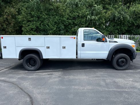 Used 2016 Ford F450 XL w/ Power Equipment Group RWD image 2