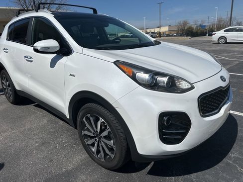 Used 2017 Kia Sportage EX w/ EX Premium Package AWD/4WD image 4