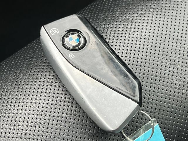 Used 2025 BMW X7 xDrive40i AWD/4WD image 32