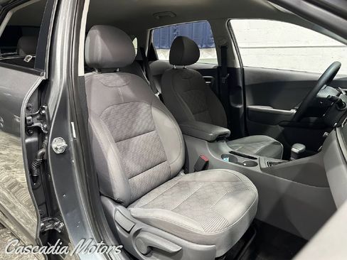 Used 2017 Kia Niro LX FWD image 12