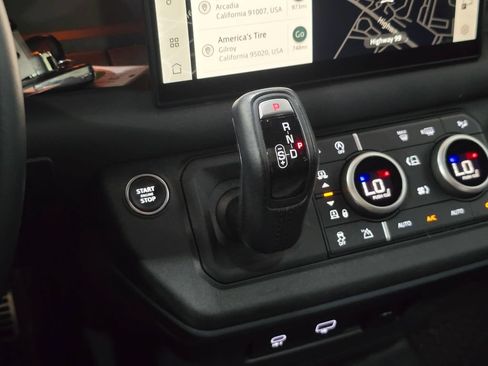 Used 2023 Land Rover Defender 110 X AWD/4WD image 16