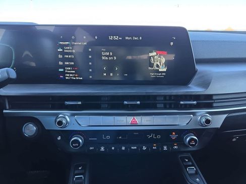 Used 2023 Kia Telluride EX X-Line image 28