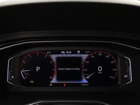 Used 2022 Volkswagen Jetta SEL FWD image 4