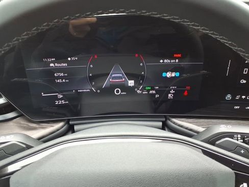 Used 2025 Audi Q5 Premium w/ Convenience Package AWD/4WD image 21