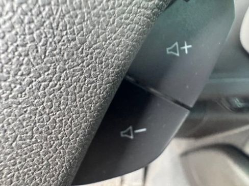 Used 2017 Chevrolet Camaro LT RWD image 8