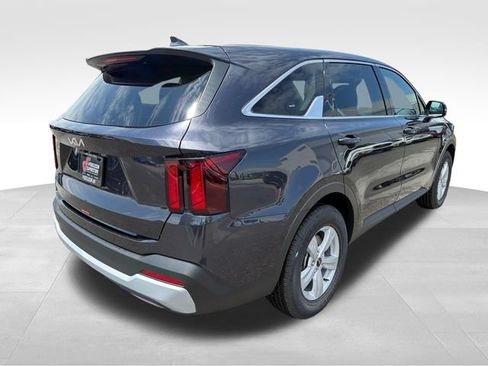 New 2026 Kia Sorento LX FWD image 7